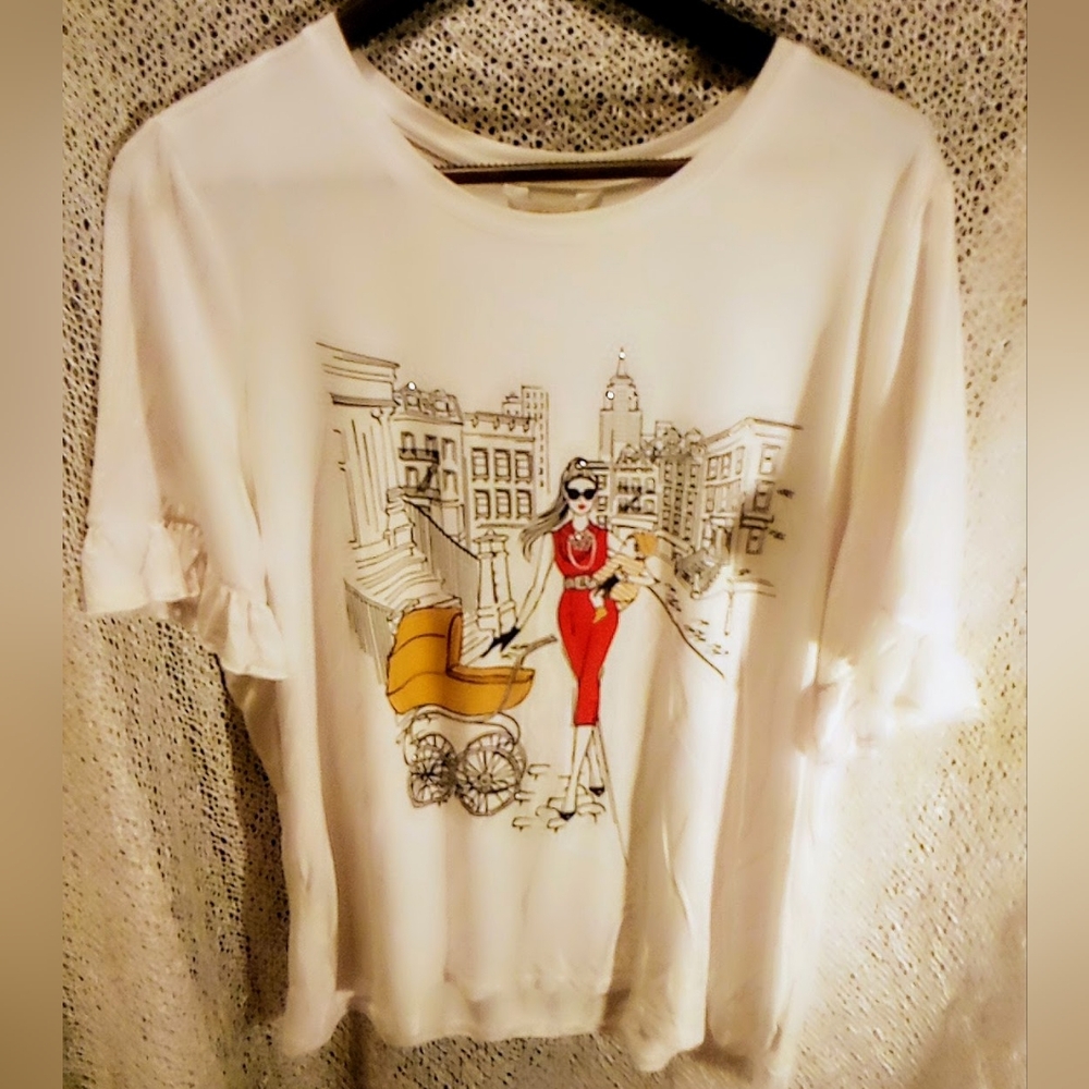 NWT Love+Lace Super Mom Shirt